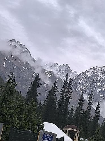 silk way: Легковое авто, Пункт назначения: Аэропорт Манас, Количество мест: 5, Лицензия №: ЕСТЬ — 7