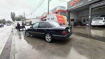 Продажа авто: Mercedes-Benz W124: 1995 г., 3.2 л, Автомат, Бензин, Седан — 4