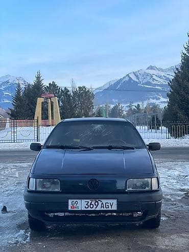 urban cruiser: Volkswagen Passat: 1989 г., Механика, Седан — 2