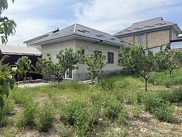 Жилой дом с участком и садом.Участок 10 сотиков.Кара-Сууйскй район