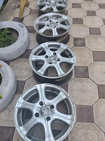 Литые Диски R 15 Комплект, отверстий - 4