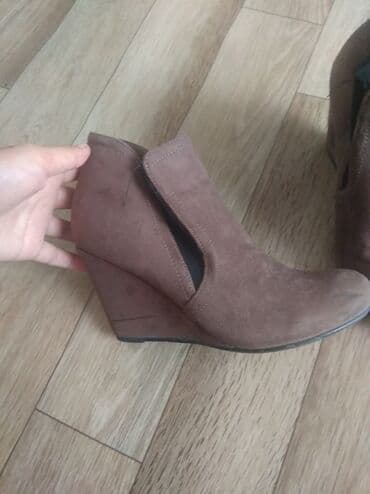 фирменная обувь из италии: Ботильоны 599сом замшевые 
Бренд Milano
 Куплено в Эмиратах — 1