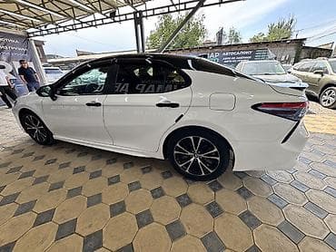 byd e7: Toyota Camry: 2017 г., 2.5 л, Автомат, Бензин, Седан — 8