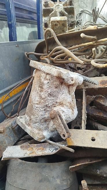 приём чёрный металл: Старые металлические детали и лом - Смешанный металлолом: отрезки — 1