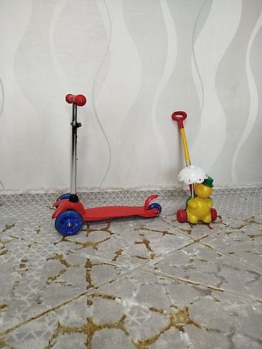 Сапаттуу оюнчуктар, дагы бир самокат бар. 1жаштан 5-6 жашка чейинки