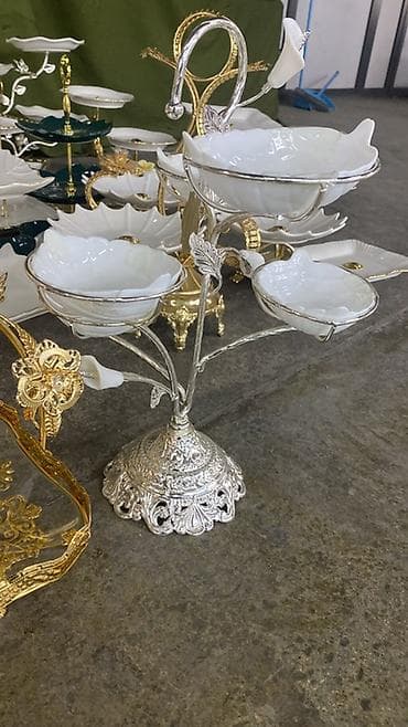 Набор праздничных этажерок и конфетниц для сервировки стола - — 3