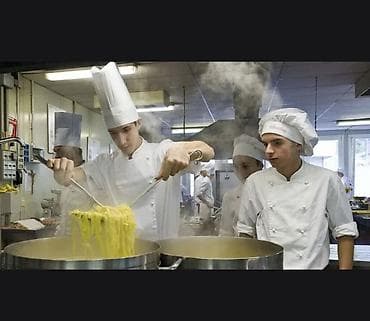 работа с ежедневной оплатой: Требуется повар, НОВОПАВЛОВКА район ЗАРЯ. (С ОПЫТОМ) 2000с в день — 1