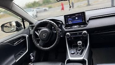 Toyota RAV4: 2019 г., 2 л, Автомат, Бензин, Кроссовер — 6