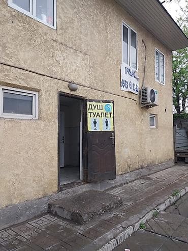 орошаемой земли: Здание под бизнес у входа на рынок Дордой Моторс со стороны — 2