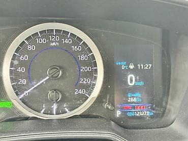 lexus e: Toyota Levin: 2022 г., 1.8 л, Вариатор, Гибрид, Седан — 9