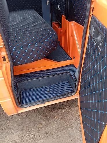 bmw x5 g07: Грузовик, Mercedes-Benz, Дубль, Б/у — 3