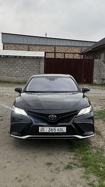 amg e55: Toyota Camry: 2023 г., 2.5 л, Автомат, Бензин, Седан — 2