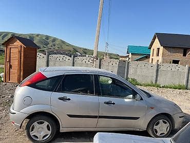 мисубиси спейс стар: Ford Focus: 2001 г., Автомат, Бензин, Хэтчбэк — 3