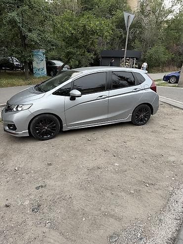 fit 2: Honda Fit: 2020 г., 1.5 л, Вариатор, Бензин, Хэтчбэк — 4