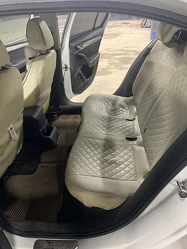 шкода: Skoda Octavia: 2017 г., 1.6 л, Автомат, Бензин, Седан — 5