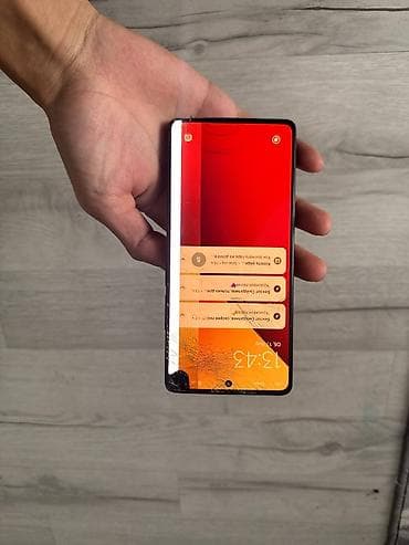 redmi 13a: Redmi, Redmi 13, Б/у, 256 ГБ, цвет - Черный — 1