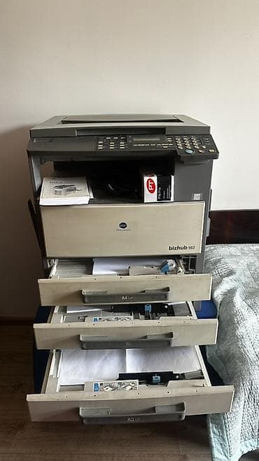 Konica Minolta bizhub 162 — монохромное лазерное МФУ формата A3