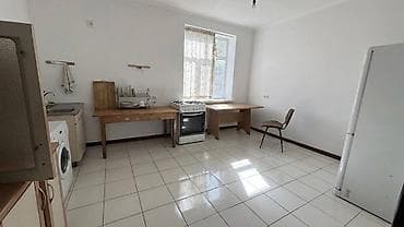 сдаю места: Сдаётся в аренду большой дом с участком в районе Азия Молл. Идеально — 5