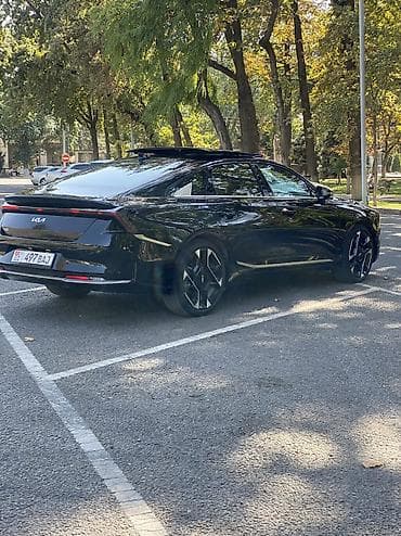 Kia K8: 2025 г., 2.5 л, Робот, Бензин, Седан — 4