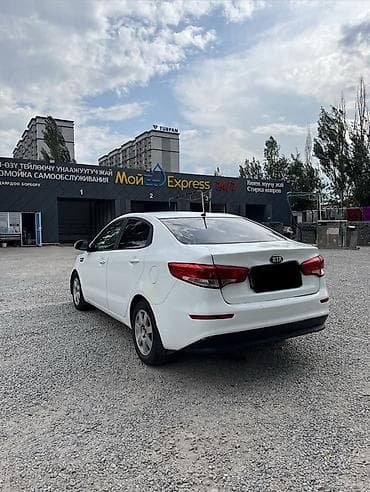 mini coper: Kia Rio: 2016 г., 1.4 л, Автомат, Бензин, Седан — 4