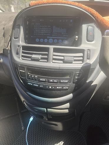 prius plus: Toyota Estima: 2003 г., 2.4 л, Автомат, Газ, Минивэн — 6