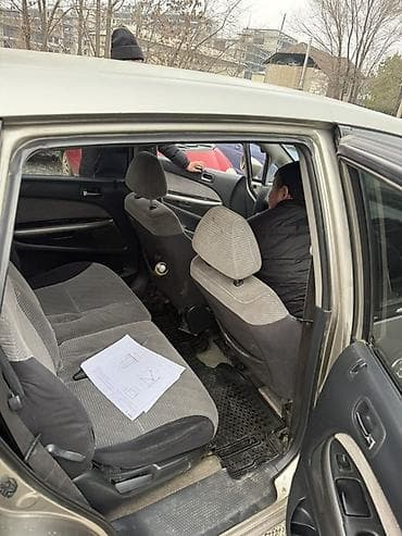 продам крайслер: Honda Stream: 2002 г., 1.7 л, Вариатор, Бензин, Универсал — 2