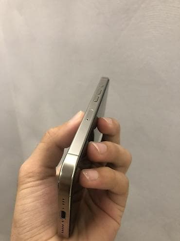 ско: IPhone 15 Pro, Б/у, 256 ГБ, Natural Titanium, Защитное стекло, 89 % — 3