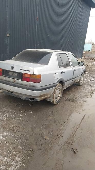 мтз 82 цена бу россия: Volkswagen Vento: 1996 г., Механика, Бензин, Седан — 1