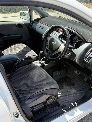 devo matiz: Honda Fit: 2004 г., 1.3 л, Вариатор, Бензин, Седан — 7