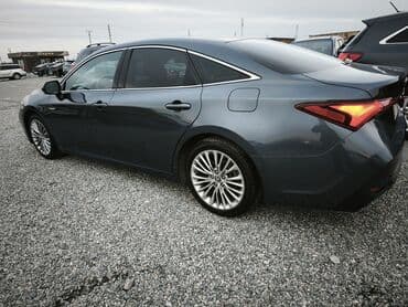 corolla runx: Toyota Camry: 2018 г., 2.5 л, Вариатор, Гибрид, Седан — 6