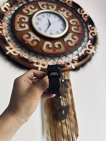 ulisse nardin: Классические часы часы, Hublot, Швейцария, Унисекс — 2