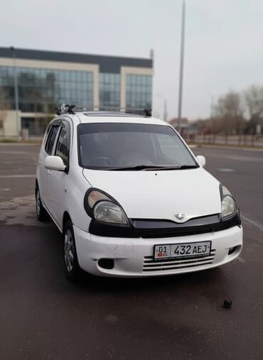 купить грузовой автомобиль с манипулятором бу: Toyota Funcargo: 2001 г., 1.3 л, Автомат, Бензиновая, Минивэн — 1