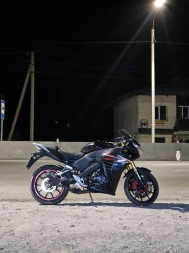 скутеры электронные: Спортбайк 260 куб. см, Бензин, Взрослый, Б/у — 1