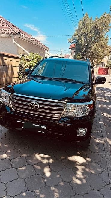 Toyota Land Cruiser: 2012 г., 4.6 л, Автомат, Бензин, Внедорожник at lalafo.kg Toyota Land Cruiser: 2012 г., 4.6 л, Автомат, Бензин, Внедорожник