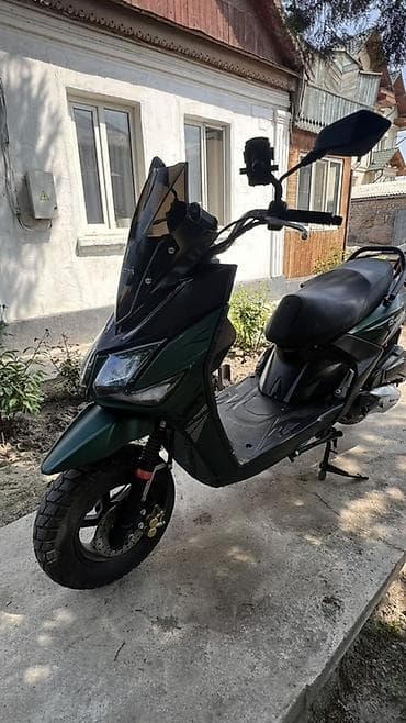 скутеры сузуки: Скутер Yamasaki городского класса, зеленый/черный. 2025 г обкатку — 3