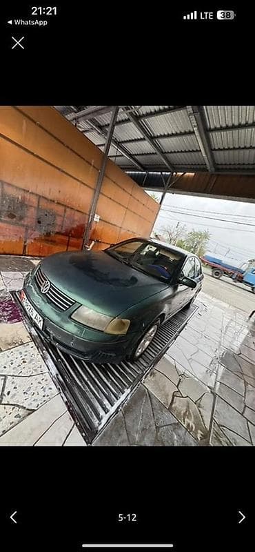 highlander 2012: Volkswagen Passat: 1988 г., Автомат, Бензин, Седан — 5