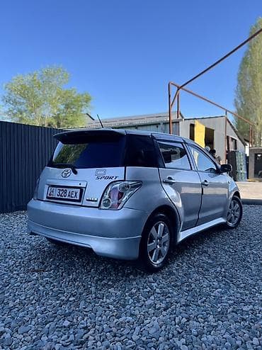 Унаа сатуу: Toyota Ist: 2002 г., 1.5 л, Автомат, Бензин, Хетчбек — 2