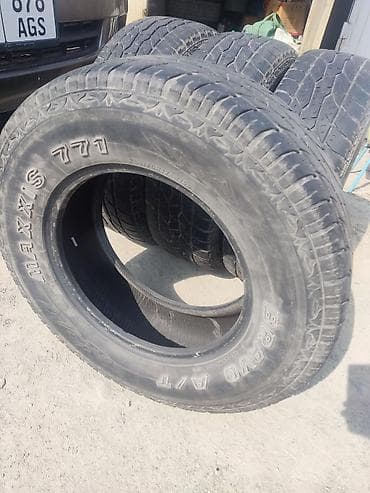 26570r17: Шины 265 / 70 / R 17, Всесезонная, Б/у, Комплект, Внедорожные (АТ/МТ), Китай, Maxxis — 2