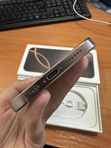 iphone 16 pro white: IPhone 16 Pro Max, Б/у, 256 ГБ, Desert Titanium, Чехол, Кабель, 95 % — 5