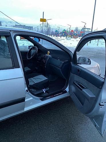 гетз: Hyundai Getz: 2002 г., 1.4 л, Бензин, Хэтчбэк — 3