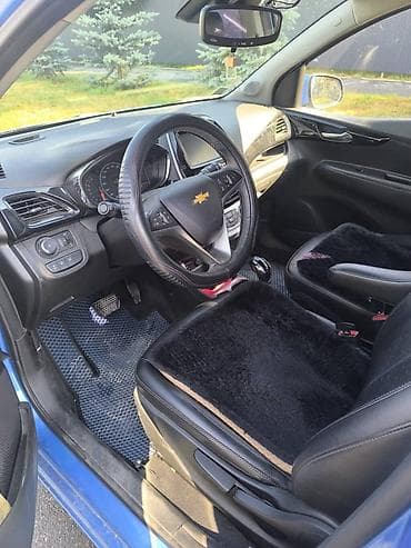 prius plus: Chevrolet Spark: 2016 г., 1 л, Автомат, Бензин, Хэтчбэк — 6