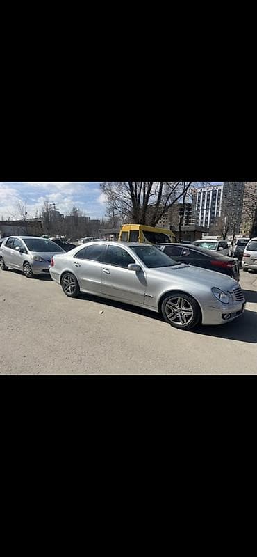 Mercedes-Benz E-Class: 2005 г., 3.5 л, Автомат, Бензин, Седан — 4