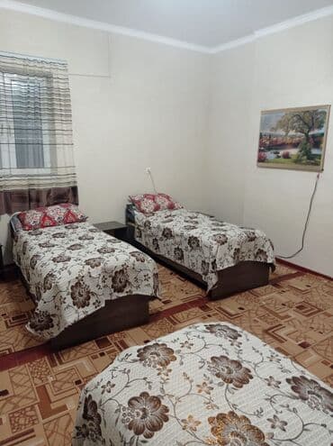 дом гостиничного типа: 5 комнат, Душевая кабина, Постельное белье, Кондиционер — 1