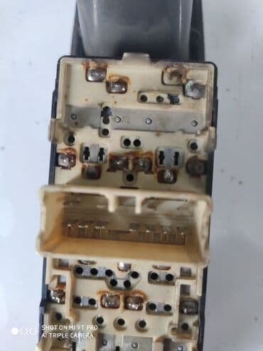 сколько стоит компьютерный блок: Даевуу Ланос 2001год
блок управления стеклоподьемников
цена 2500сом — 3