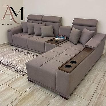 мебель уголок в зал: Мягкий угловой диван с обивкой из приятной на ощупь ткани. Оснащен — 3