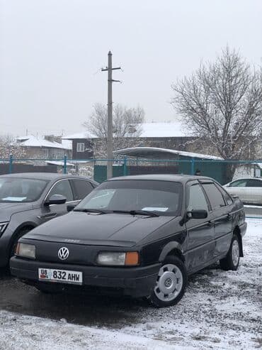Volkswagen Passat: 1991 г., 1.8 л, Механика, Газ, Седан