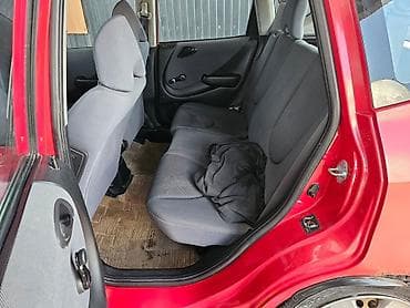 Honda Fit: 2007 г., 1.4 л, Кол менен иштөөчү, Газ, Хетчбек — 4