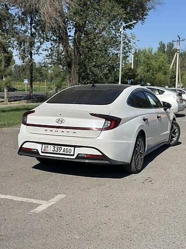 Hyundai Sonata: 2019 г., 2 л, Автомат, Бензин, Седан — 4