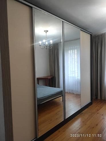 шкаф с зеркалом: Продаётся большой гардеробной шифоньер с зеркалом Шкаф - гардеробная - — 1