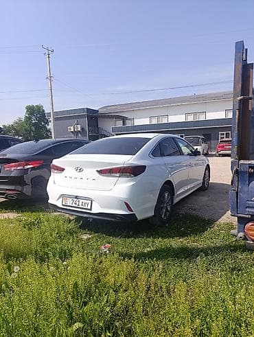 Продажа авто: Hyundai Sonata: 2020 г., 2 л, Автомат, Газ, Седан — 4